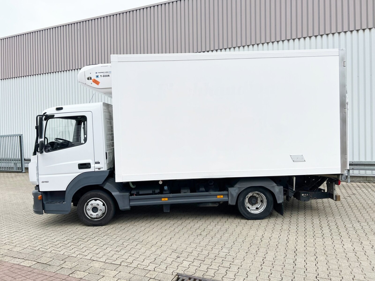 Mercedes-Benz Atego 816 L 4x2 Atego 816 L 4x2, Kühlkoffer, ThermoKing, LBW BÄR - Kamyon: fotoğraf 5 Mercedes-Benz Atego 816 L 4x2 Atego 816 L 4x2, Kühlkoffer, ThermoKing, LBW BÄR - Kamyon: fotoğraf 5