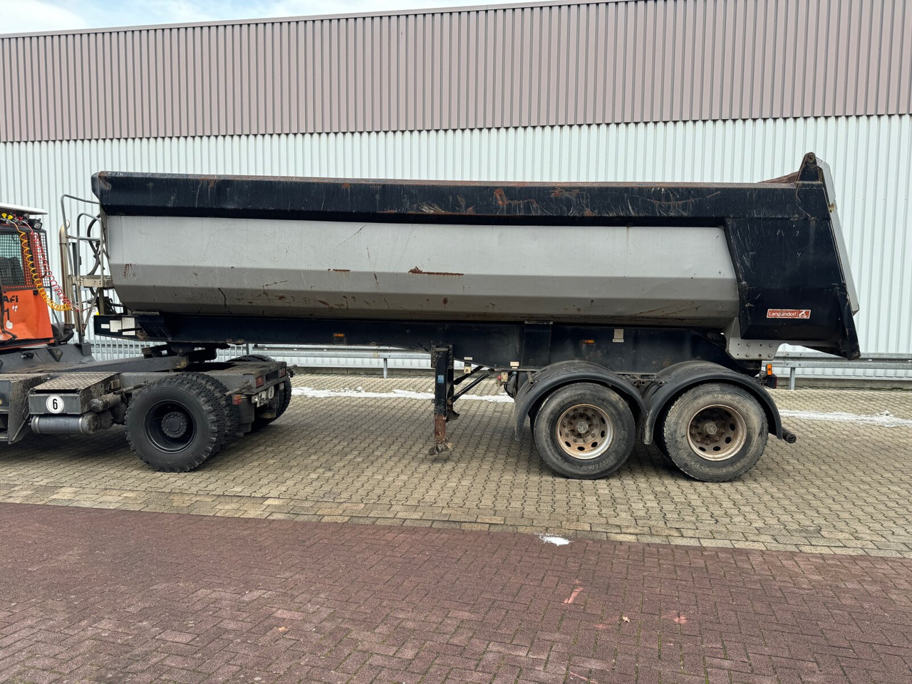 Langendorf SKA-HS 18/27 SKA-HS 18/27, Stahlmulde ca. 24m³ - Damperli dorse: fotoğraf 4 Langendorf SKA-HS 18/27 SKA-HS 18/27, Stahlmulde ca. 24m³ - Damperli dorse: fotoğraf 4