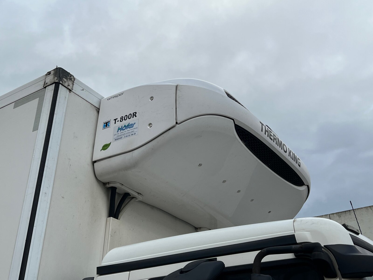 Refrijeratör kamyon MAN TGL 12.220 4X2 BL mit Motorschaden TGL 12.220 4X2 BL mit Motorschaden, Tiefkühlkoffer, Thermoking, Rolltor, unterfaltbare MBB LBW: fotoğraf 6 Refrijeratör kamyon MAN TGL 12.220 4X2 BL mit Motorschaden TGL 12.220 4X2 BL mit Motorschaden, Tiefkühlkoffer, Thermoking, Rolltor, unterfaltbare MBB LBW: fotoğraf 6