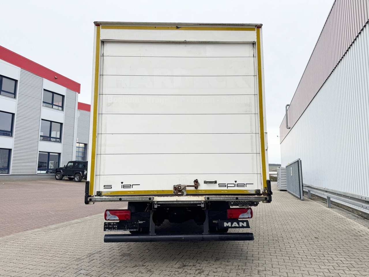 Kapalı kasa kamyon MAN TGL 8.150 4x2 BL TGL 8.150 4x2 BL, Möbelkoffer mit Rolltor: fotoğraf 9