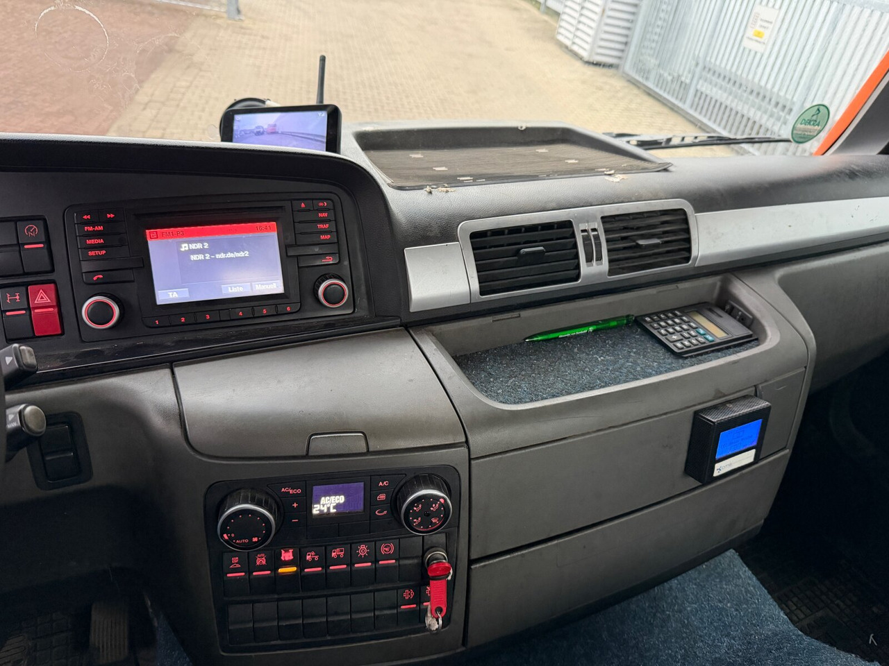 MAN TGM 18.290 4x2 BB TGM 18.290 4x2 BB, Tele-Absetzer - Hidrolift kamyon: fotoğraf 4 MAN TGM 18.290 4x2 BB TGM 18.290 4x2 BB, Tele-Absetzer - Hidrolift kamyon: fotoğraf 4