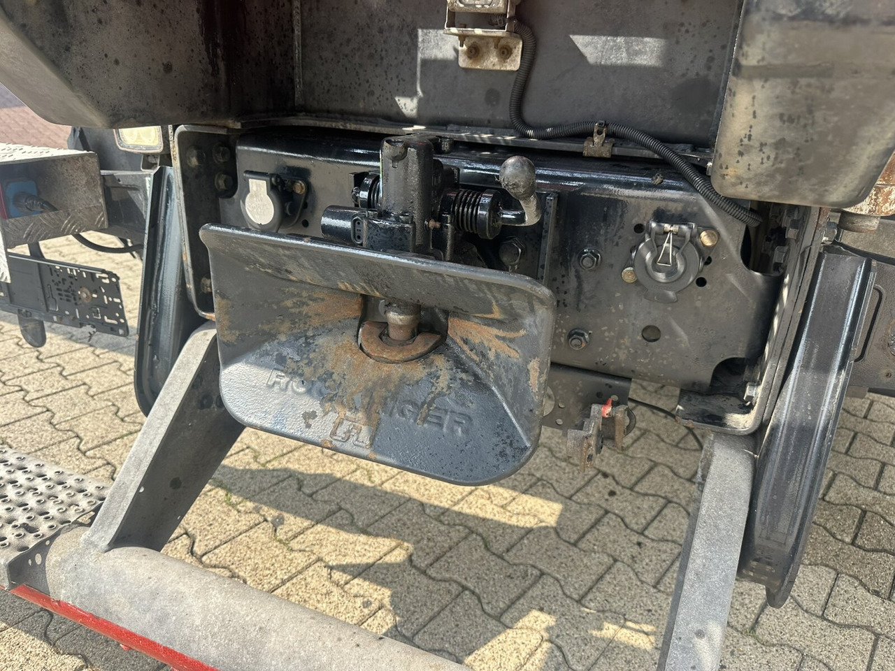 MAN TGS 26.400 6x2-4 LL TGS 26.400 6x2-4 LL, Lenk-/Lift, Edscha, Heckkran Palfinger PK23002-C + Jib PJ060A, Funk - Tenteli kamyon, Vinçli kamyon: fotoğraf 2 MAN TGS 26.400 6x2-4 LL TGS 26.400 6x2-4 LL, Lenk-/Lift, Edscha, Heckkran Palfinger PK23002-C + Jib PJ060A, Funk - Tenteli kamyon, Vinçli kamyon: fotoğraf 2