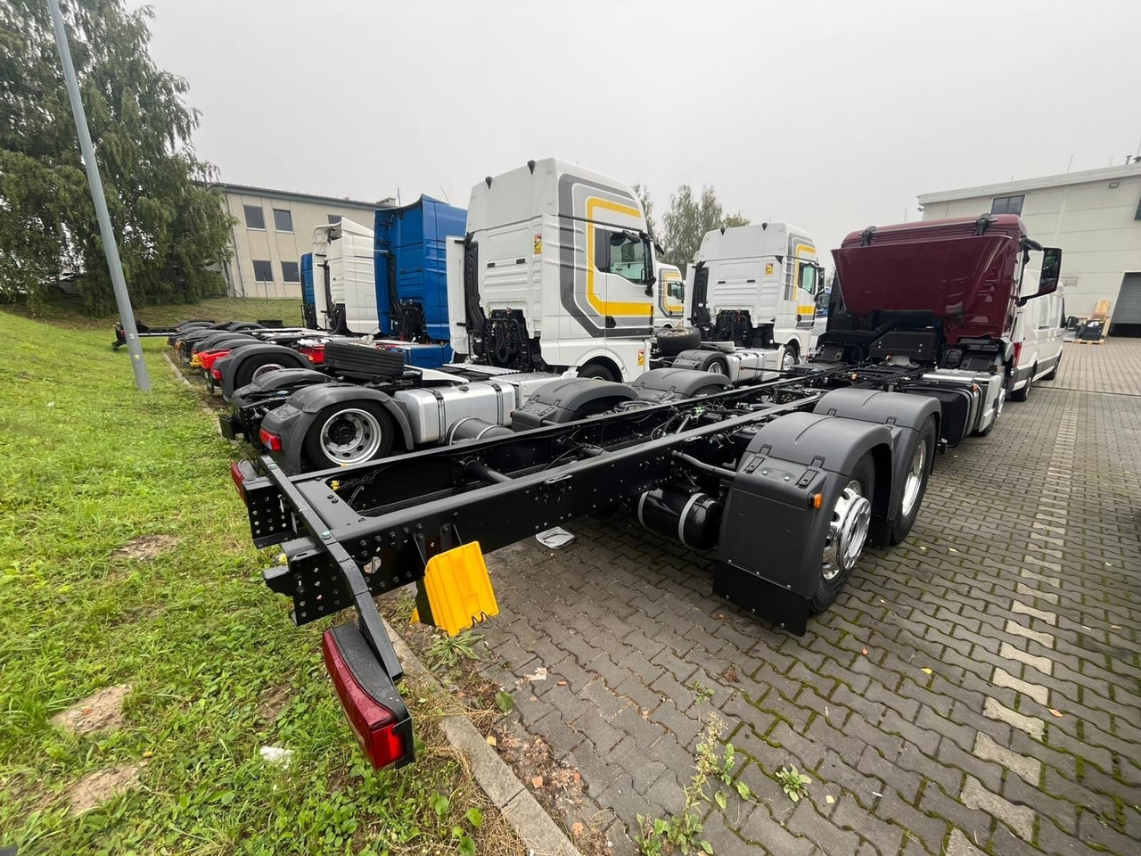 MAN TGS 26.440 6x2-4 LL CH TGS 26.440 6x2-4 LL CH, Lenk-/Liftachse, Navi, LED - Şasi kamyon: fotoğraf 3 MAN TGS 26.440 6x2-4 LL CH TGS 26.440 6x2-4 LL CH, Lenk-/Liftachse, Navi, LED - Şasi kamyon: fotoğraf 3