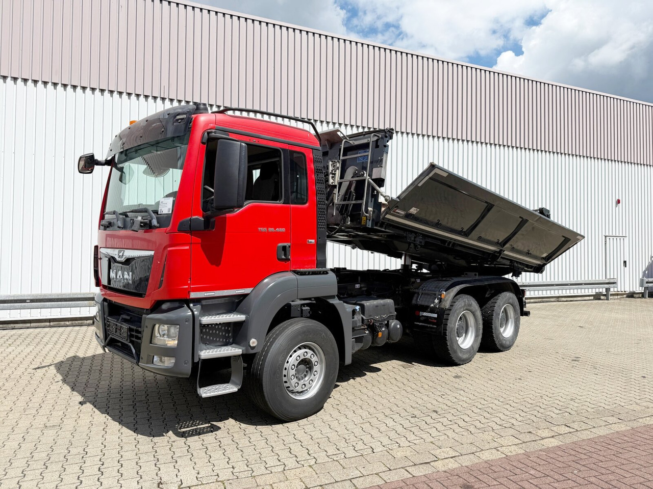 MAN TGS 26.460 6x4 BB TGS 26.460 6x4 BB, Intarder, Bordmatik - Damperli kamyon: fotoğraf 1 MAN TGS 26.460 6x4 BB TGS 26.460 6x4 BB, Intarder, Bordmatik - Damperli kamyon: fotoğraf 1