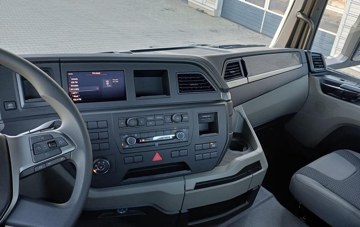 MAN TGS 33.440 6x6 BB CH TGS 33.440 6x6 BB CH, Hohe Bauart, Nebenantrieb - Şasi kamyon: fotoğraf 5 MAN TGS 33.440 6x6 BB CH TGS 33.440 6x6 BB CH, Hohe Bauart, Nebenantrieb - Şasi kamyon: fotoğraf 5