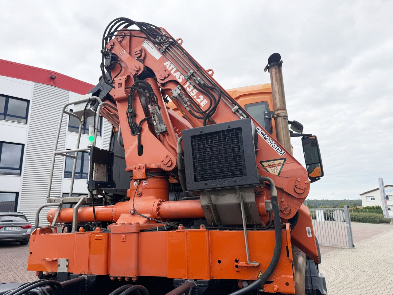 MAN TGS 35.440 8x4 BL TGS 35.440 8x4 BL, Meiller 19.62, Atlas Kran 135.2-A3, Funk - Kancalı yükleyici kamyon, Vinçli kamyon: fotoğraf 3 MAN TGS 35.440 8x4 BL TGS 35.440 8x4 BL, Meiller 19.62, Atlas Kran 135.2-A3, Funk - Kancalı yükleyici kamyon, Vinçli kamyon: fotoğraf 3