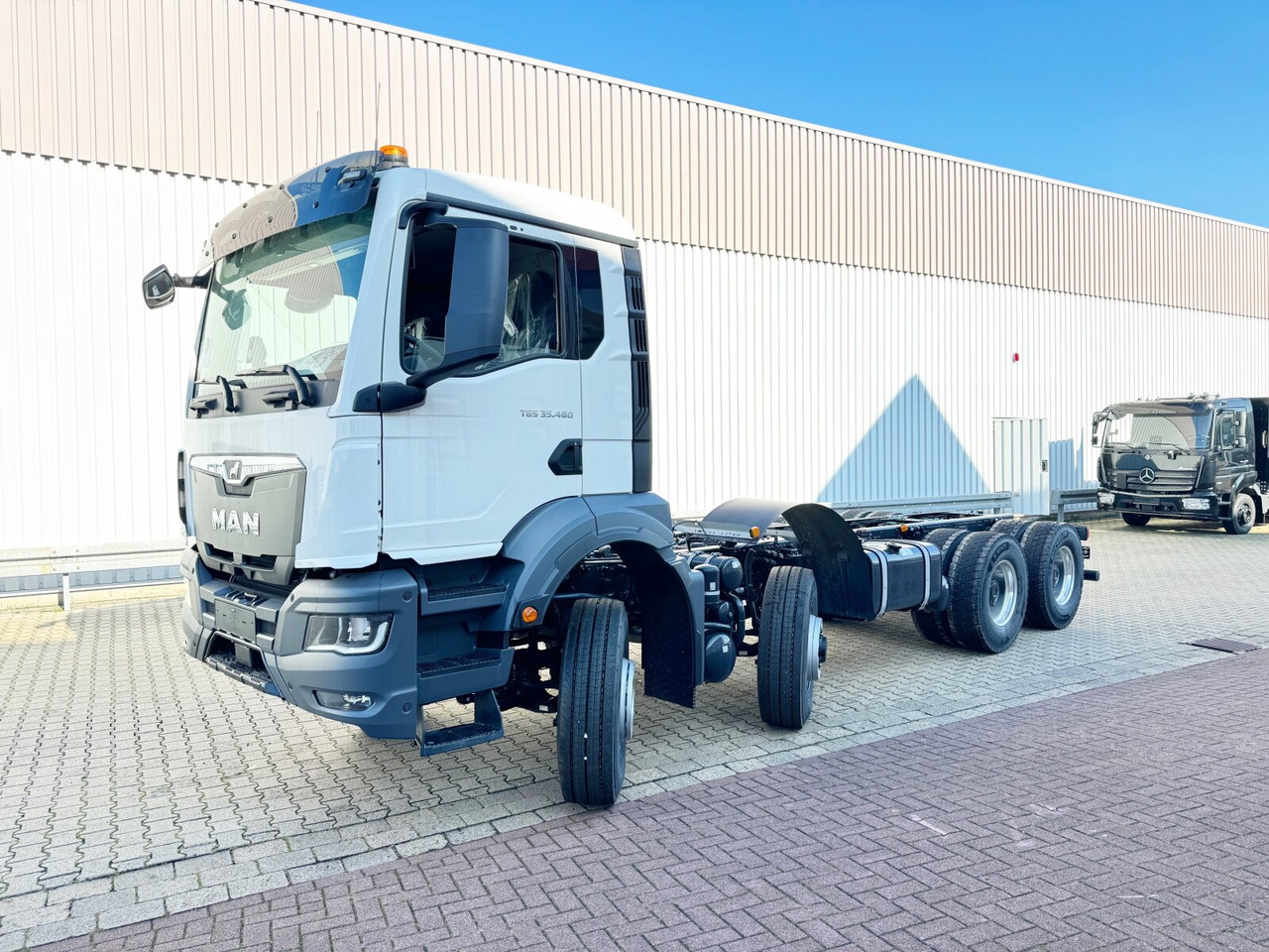MAN TGS 35.480 8x6H BL CH TGS 35.480 8x6H BL CH, HydroDrive, Navi, Nebenantrieb - Şasi kamyon: fotoğraf 1 MAN TGS 35.480 8x6H BL CH TGS 35.480 8x6H BL CH, HydroDrive, Navi, Nebenantrieb - Şasi kamyon: fotoğraf 1