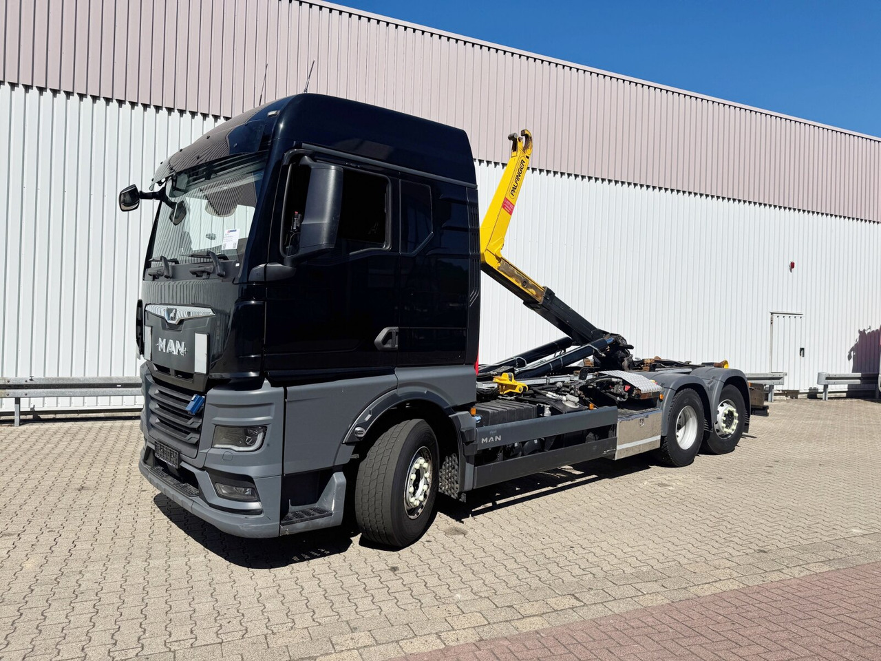 MAN TGX 26.510 6X2-4 LL TGX 26.510 6X2-4 LL, Lenk-/Liftachse, Funk - Kancalı yükleyici kamyon: fotoğraf 1 MAN TGX 26.510 6X2-4 LL TGX 26.510 6X2-4 LL, Lenk-/Liftachse, Funk - Kancalı yükleyici kamyon: fotoğraf 1