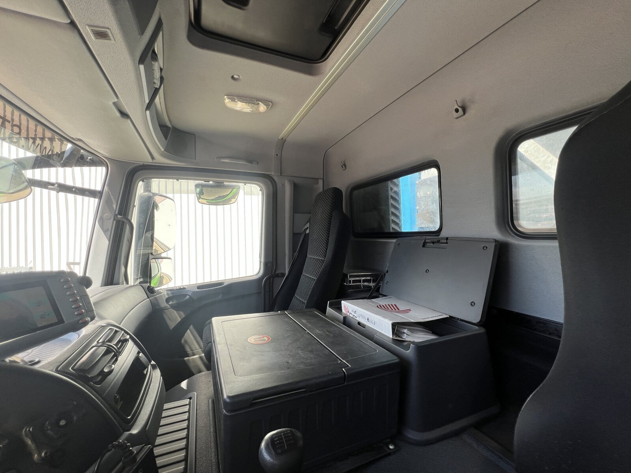 Mercedes-Benz Actros 2032 LA 4x4 Actros 2032 LA 4x4/ Rdstand 3.600 mm - Şasi kamyon: fotoğraf 5 Mercedes-Benz Actros 2032 LA 4x4 Actros 2032 LA 4x4/ Rdstand 3.600 mm - Şasi kamyon: fotoğraf 5