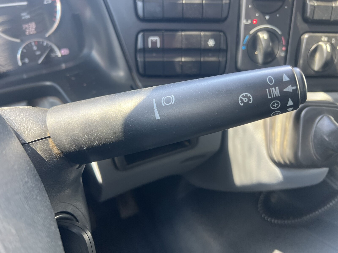 Mercedes-Benz Actros 2032 LA 4x4 Actros 2032 LA 4x4/ Rdstand 3.600 mm - Şasi kamyon: fotoğraf 2 Mercedes-Benz Actros 2032 LA 4x4 Actros 2032 LA 4x4/ Rdstand 3.600 mm - Şasi kamyon: fotoğraf 2