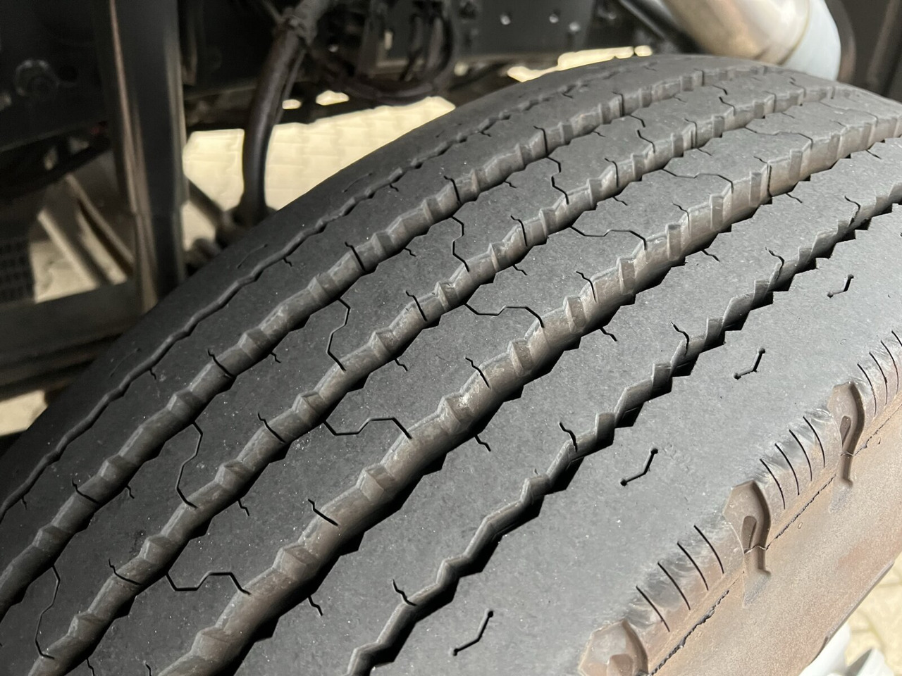 Yeni Şasi kamyon Mercedes-Benz Actros 2141 K 4x2 Actros 2141 K 4x2: fotoğraf 7