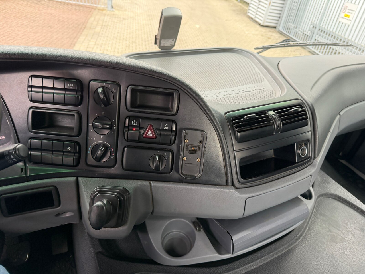 Mercedes-Benz Actros 2641 6x4 Actros 2641 6x4 - Kancalı yükleyici kamyon: fotoğraf 3 Mercedes-Benz Actros 2641 6x4 Actros 2641 6x4 - Kancalı yükleyici kamyon: fotoğraf 3