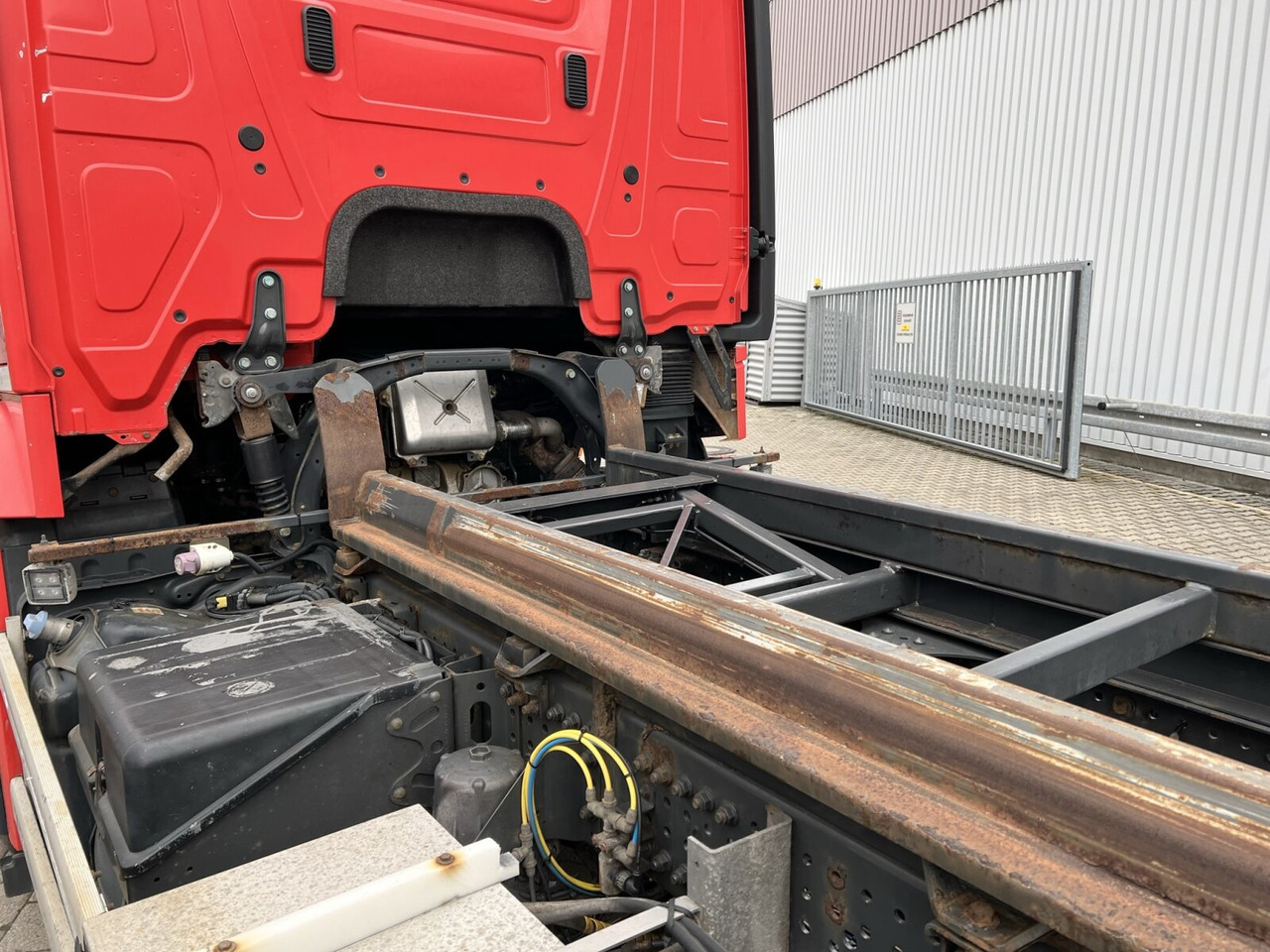 Mercedes-Benz Actros 2645 6x2 Actros 2645 6x2, Retarder, Liftachse, AWL, Hiab LBW - Şasi kamyon: fotoğraf 3 Mercedes-Benz Actros 2645 6x2 Actros 2645 6x2, Retarder, Liftachse, AWL, Hiab LBW - Şasi kamyon: fotoğraf 3