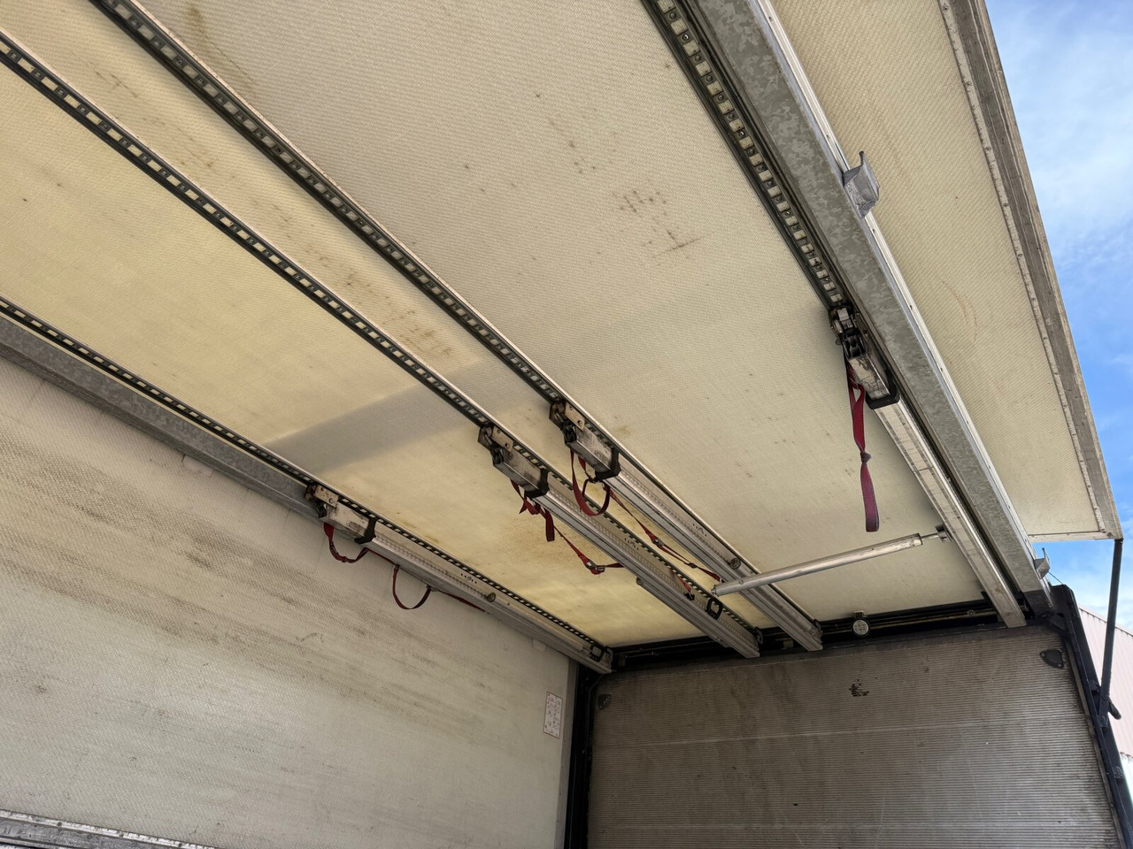 Mercedes-Benz Antos 1836 L 4x2 Antos 1836 L 4x2, Getränkekoffer, LBW Dautel - Kapalı kasa kamyon: fotoğraf 4 Mercedes-Benz Antos 1836 L 4x2 Antos 1836 L 4x2, Getränkekoffer, LBW Dautel - Kapalı kasa kamyon: fotoğraf 4