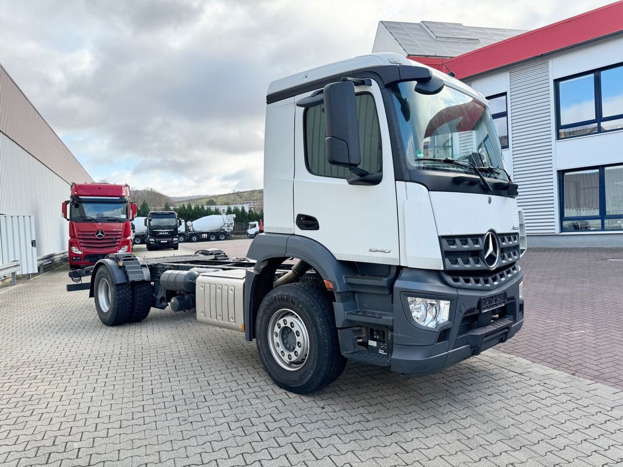 Kancalı yükleyici kamyon Mercedes-Benz Arocs 1840 L 4x2 Arocs 1840 L 4x2/48, MultimediaCockpit, Navi: fotoğraf 8