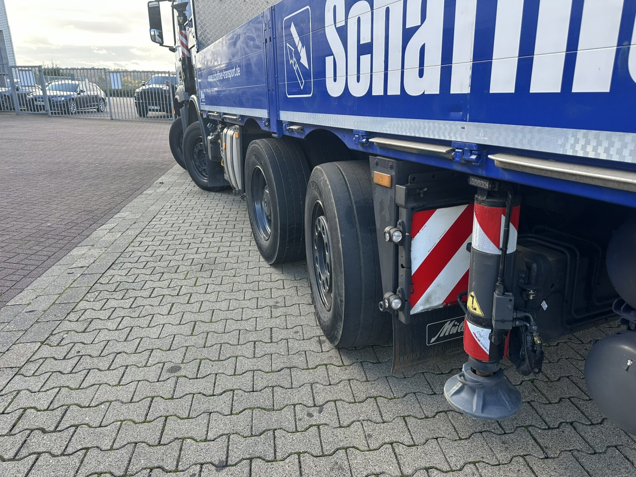 Mercedes-Benz Arocs 3245 L 8x2/6 Arocs 3245 L 8x2/6, Kran Fassi F 545 RA 2.26 XE, Jib, Funk, 29,7 m - 400 kg - Vinçli kamyon, Sal/ Açık kasa kamyon: fotoğraf 3 Mercedes-Benz Arocs 3245 L 8x2/6 Arocs 3245 L 8x2/6, Kran Fassi F 545 RA 2.26 XE, Jib, Funk, 29,7 m - 400 kg - Vinçli kamyon, Sal/ Açık kasa kamyon: fotoğraf 3