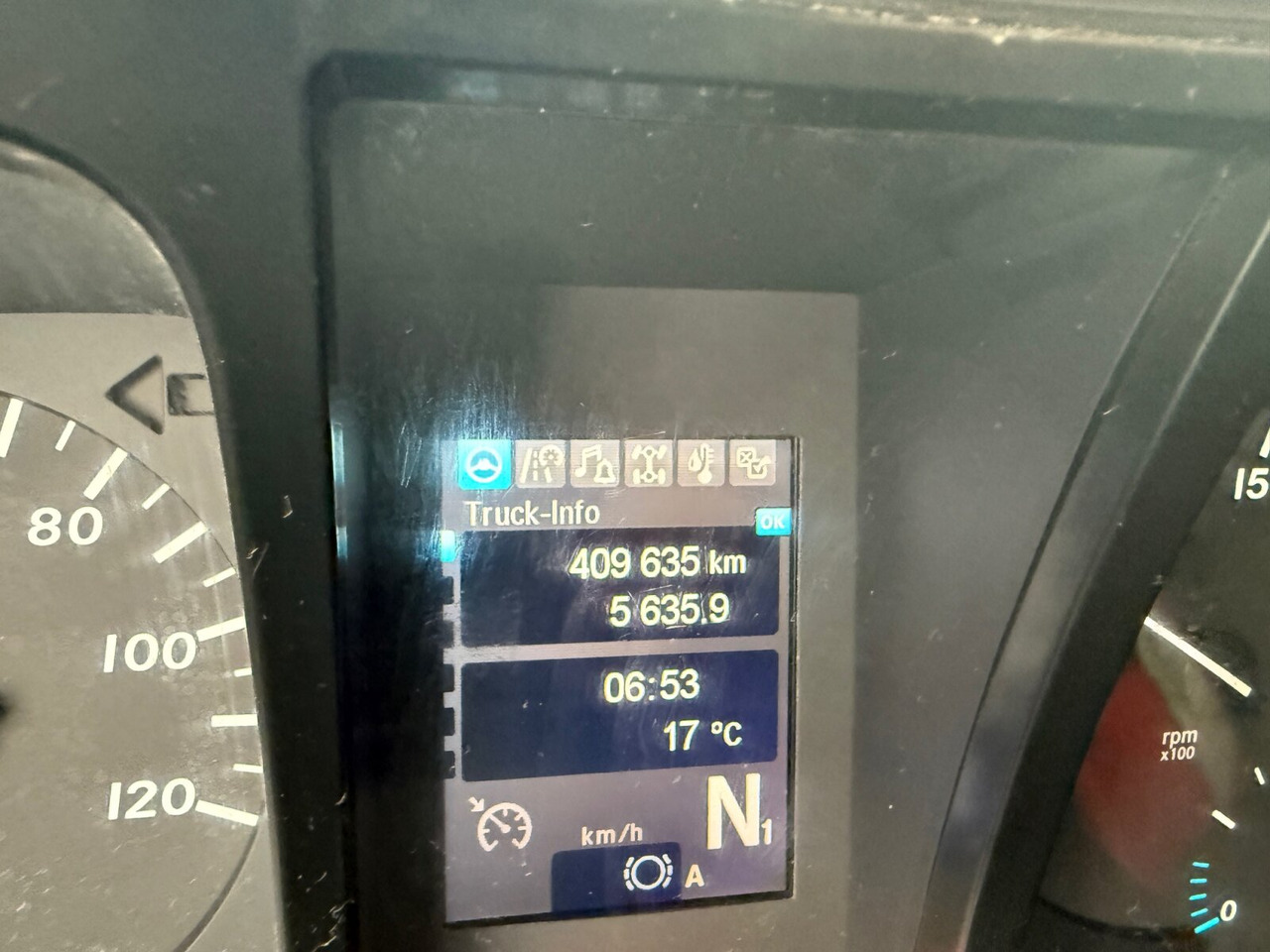 Mercedes-Benz Arocs 3245 LK 8x4/4 Arocs 3245 LK 8x4/4, Navi, Motorabtrieb, Meiller RK 30.67, Funk - Kancalı yükleyici kamyon: fotoğraf 5 Mercedes-Benz Arocs 3245 LK 8x4/4 Arocs 3245 LK 8x4/4, Navi, Motorabtrieb, Meiller RK 30.67, Funk - Kancalı yükleyici kamyon: fotoğraf 5