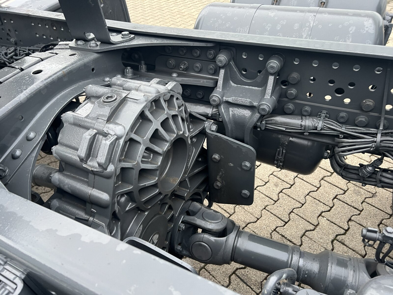 Mercedes-Benz Arocs 3340/46 A 6x6 Arocs 3340/46 A 6x6, Grounder - Şasi kamyon: fotoğraf 2 Mercedes-Benz Arocs 3340/46 A 6x6 Arocs 3340/46 A 6x6, Grounder - Şasi kamyon: fotoğraf 2