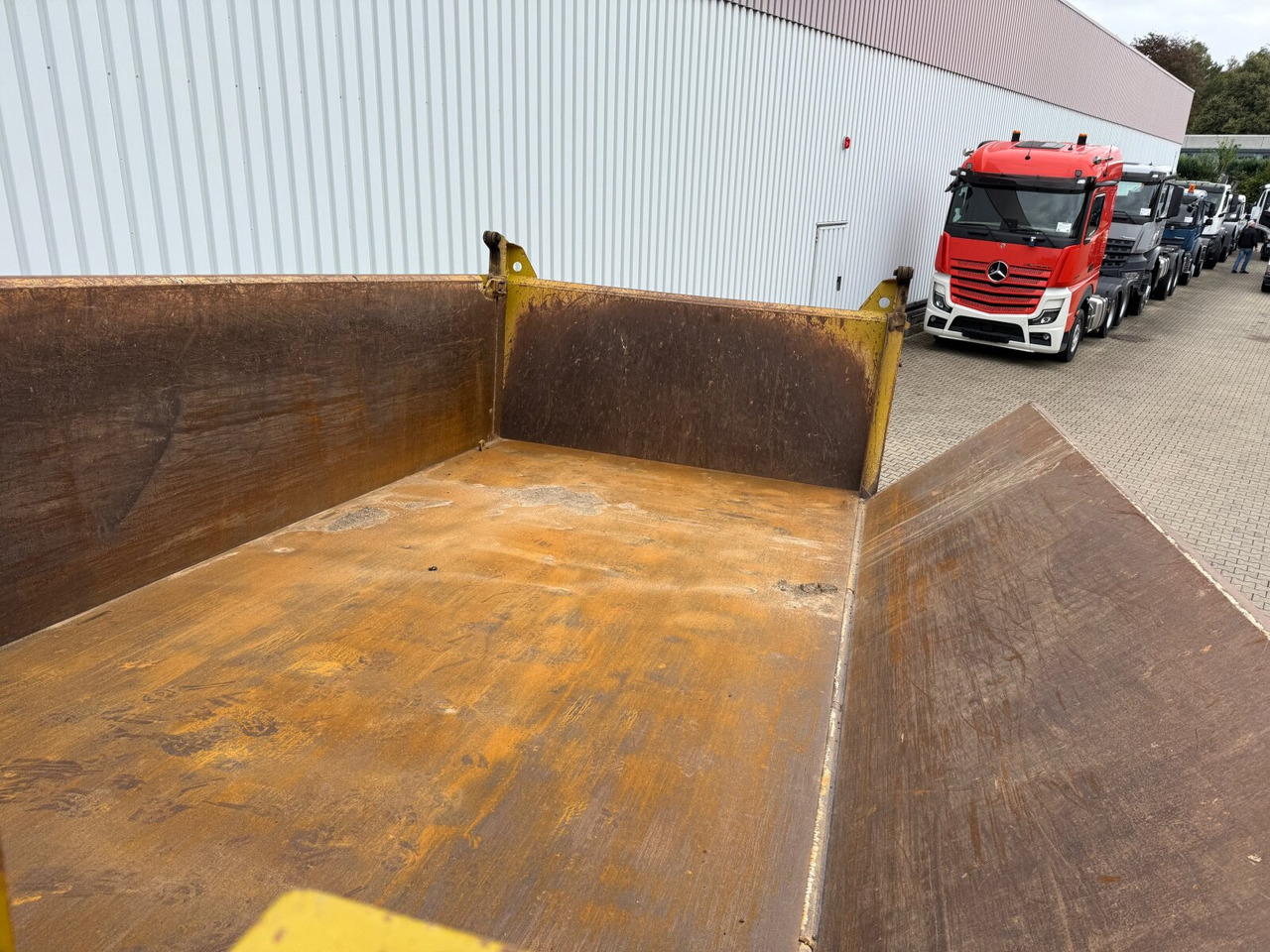 Mercedes-Benz Arocs 3363 K 6x4 Arocs 3363 K 6x4, Grounder, Turbo-Retarder-Kupplung, Bordmatik - Damperli kamyon: fotoğraf 2 Mercedes-Benz Arocs 3363 K 6x4 Arocs 3363 K 6x4, Grounder, Turbo-Retarder-Kupplung, Bordmatik - Damperli kamyon: fotoğraf 2