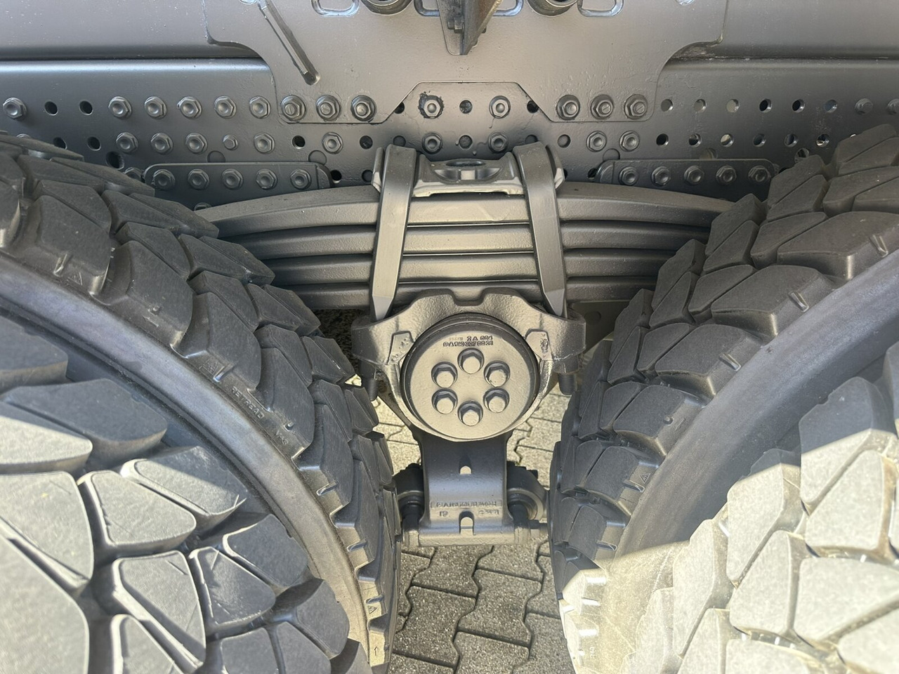 Mercedes-Benz Arocs 4142 K 8x4/4 Arocs 4142/45 K 8x4/4, Meiller Bordmatik links - Damperli kamyon: fotoğraf 4 Mercedes-Benz Arocs 4142 K 8x4/4 Arocs 4142/45 K 8x4/4, Meiller Bordmatik links - Damperli kamyon: fotoğraf 4