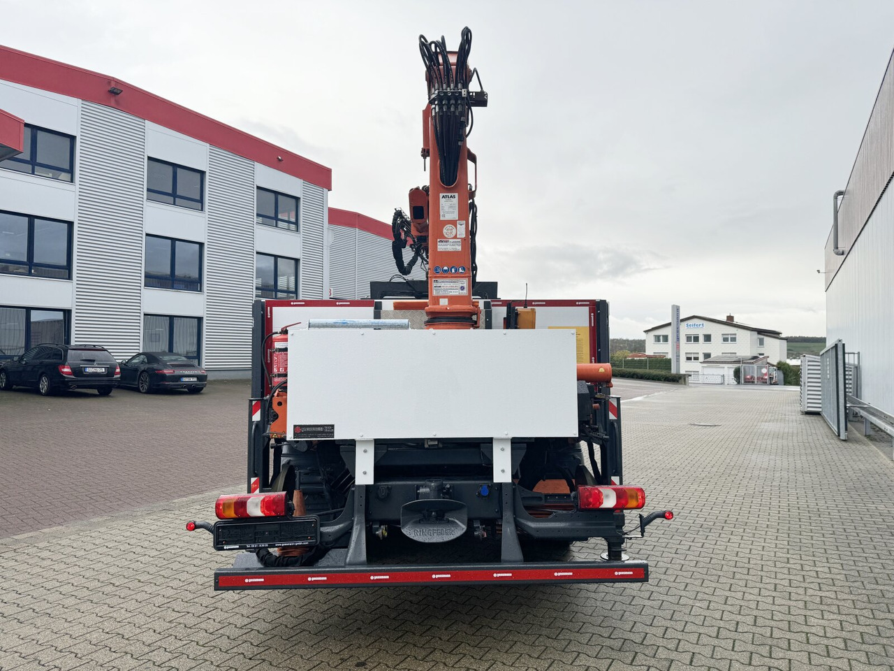 Vinçli kamyon, Sal/ Açık kasa kamyon Mercedes-Benz Atego 1223 L 4x2 Atego 1223 L 4x2 mit Heckkran Atlas 88.3-A2L, Funk: fotoğraf 13 Vinçli kamyon, Sal/ Açık kasa kamyon Mercedes-Benz Atego 1223 L 4x2 Atego 1223 L 4x2 mit Heckkran Atlas 88.3-A2L, Funk: fotoğraf 13