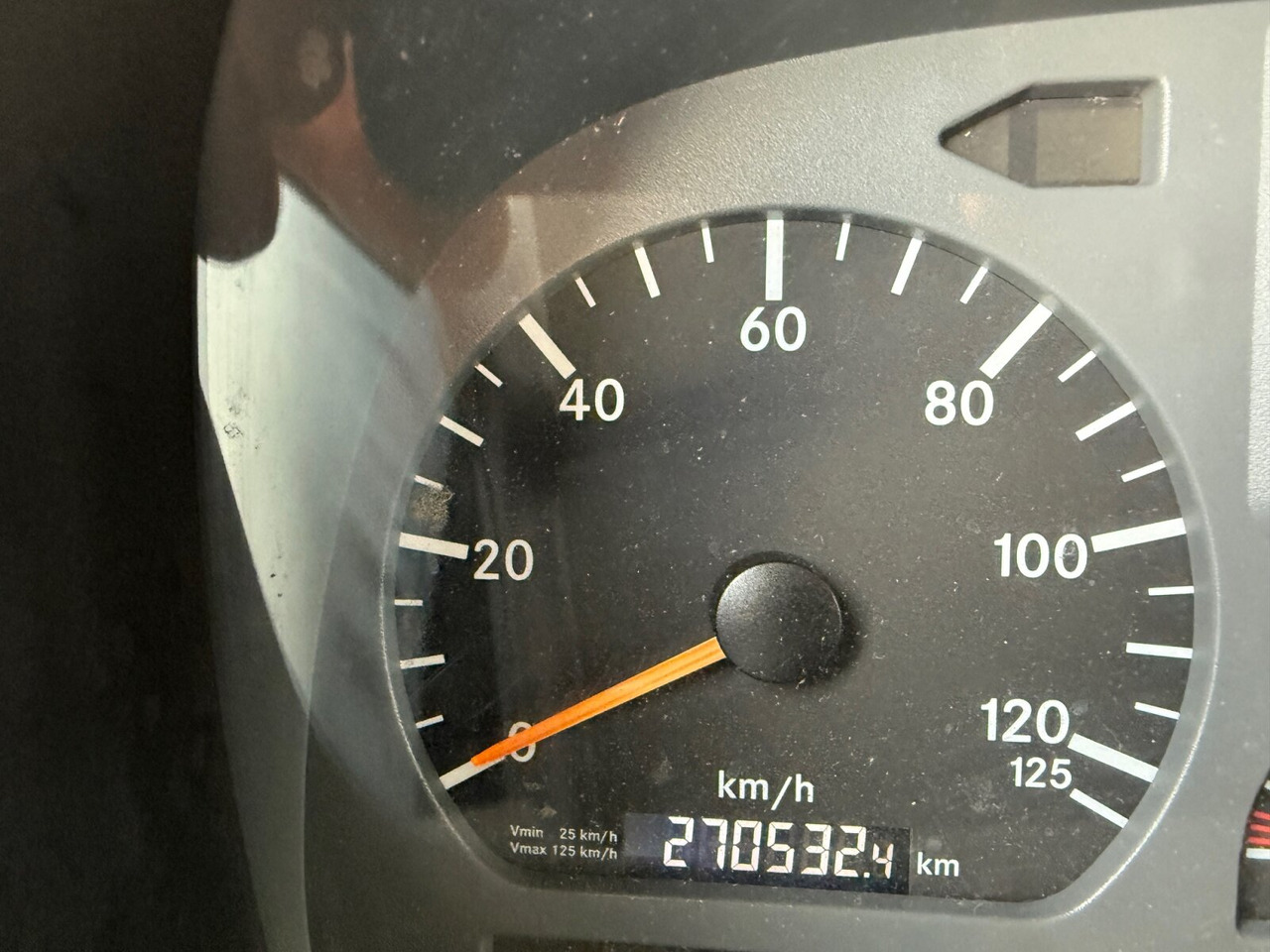 Mercedes-Benz Atego 818 L 4x2 Atego 818 L 4x2, Getränkekoffer, 2x AHK - Kapalı kasa kamyon: fotoğraf 4 Mercedes-Benz Atego 818 L 4x2 Atego 818 L 4x2, Getränkekoffer, 2x AHK - Kapalı kasa kamyon: fotoğraf 4