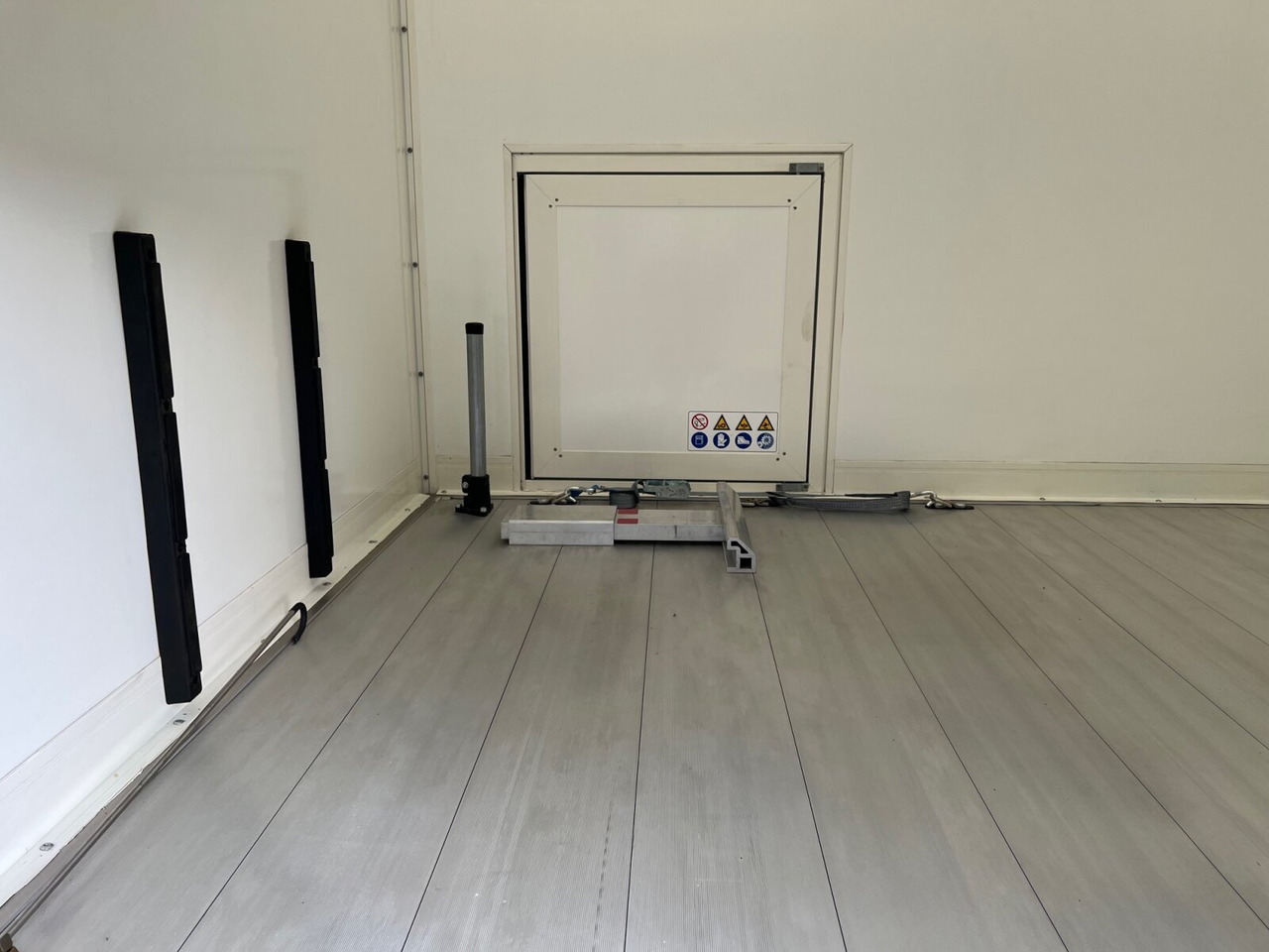 Mercedes-Benz Sprinter 516 FG 4x2 Sprinter 516 FG 4x2, MBUX, Autotransporter Comear - Panelvan: fotoğraf 3 Mercedes-Benz Sprinter 516 FG 4x2 Sprinter 516 FG 4x2, MBUX, Autotransporter Comear - Panelvan: fotoğraf 3