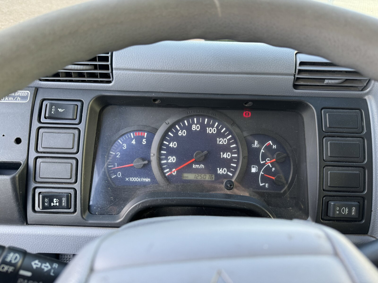 Mitsubishi Canter Fuso 6C15D 4x2 Doka Canter Fuso 6C15D 4x2 Doka, City-Abroller - Kancalı yükleyici kamyon: fotoğraf 2 Mitsubishi Canter Fuso 6C15D 4x2 Doka Canter Fuso 6C15D 4x2 Doka, City-Abroller - Kancalı yükleyici kamyon: fotoğraf 2