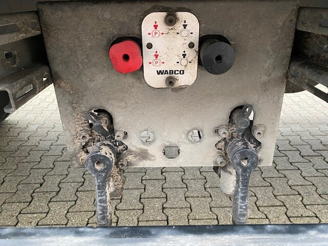Orten PRASQ 18 Getränkeanhänger Orten, PRASQ 18 Getränkeanhänger, Stapleraufnahme, 12x VORHANDEN! - Kapalı karoser römork: fotoğraf 5 Orten PRASQ 18 Getränkeanhänger Orten, PRASQ 18 Getränkeanhänger, Stapleraufnahme, 12x VORHANDEN! - Kapalı karoser römork: fotoğraf 5
