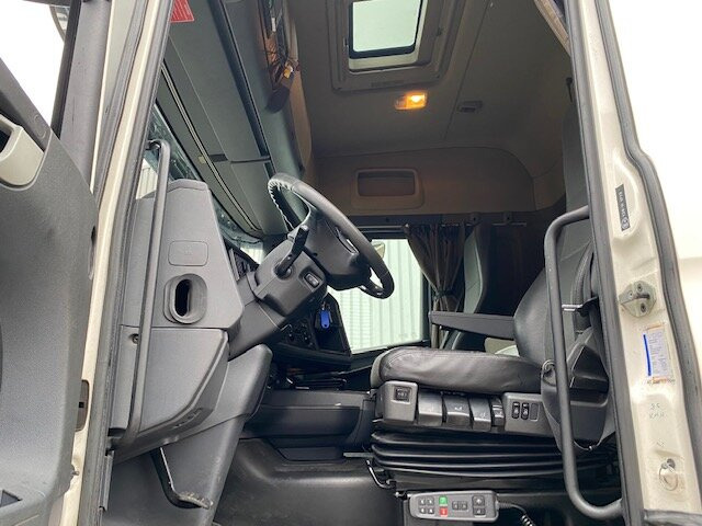 Scania R450 LB 6x2-4 R450 LB 6x2-4 Getränkekoffer, Retarder, Lift-/Lenkachse, Stapleraufnahme - Kapalı kasa kamyon: fotoğraf 3 Scania R450 LB 6x2-4 R450 LB 6x2-4 Getränkekoffer, Retarder, Lift-/Lenkachse, Stapleraufnahme - Kapalı kasa kamyon: fotoğraf 3