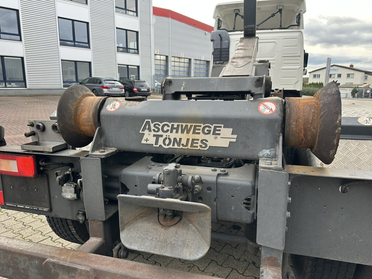 Volvo FM 400 6x4 R FM 400/6x4 R, VDL S-21-6200 4.50 bis 7.00m Container - Kancalı yükleyici kamyon: fotoğraf 2 Volvo FM 400 6x4 R FM 400/6x4 R, VDL S-21-6200 4.50 bis 7.00m Container - Kancalı yükleyici kamyon: fotoğraf 2