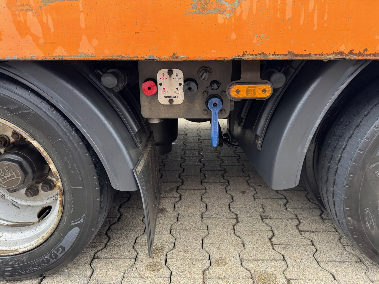 ZHP 24-32 RUFA ZHP 24-32, TwistLock-Verriegelungen, Verzinkt - Platform/ Açık kasa römork: fotoğraf 2 ZHP 24-32 RUFA ZHP 24-32, TwistLock-Verriegelungen, Verzinkt - Platform/ Açık kasa römork: fotoğraf 2