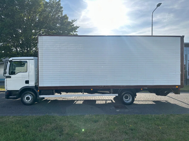 MAN TGL 12.210 MANUAL + 2000 KG LIFT + 2.60 M HIGH BIG BOX + AIRCO + SPRING / SPRING + 3 SEATS - Kapalı kasa kamyon: fotoğraf 2 MAN TGL 12.210 MANUAL + 2000 KG LIFT + 2.60 M HIGH BIG BOX + AIRCO + SPRING / SPRING + 3 SEATS - Kapalı kasa kamyon: fotoğraf 2