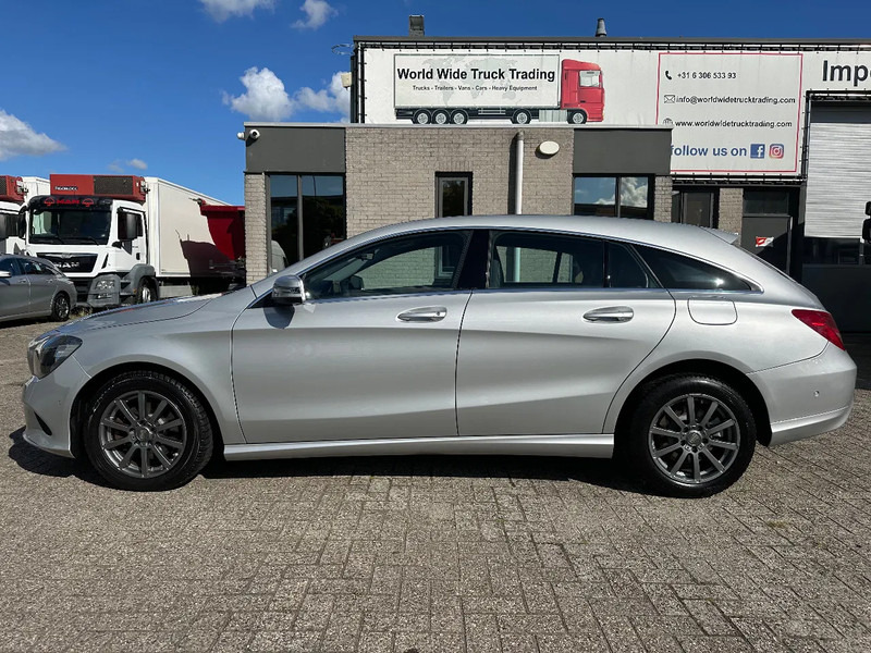 Mercedes-Benz CLA-Klasse 200 D - SHOOTING BRAKE + STANDKLIMA + NAVI - Binek araba: fotoğraf 2 Mercedes-Benz CLA-Klasse 200 D - SHOOTING BRAKE + STANDKLIMA + NAVI - Binek araba: fotoğraf 2