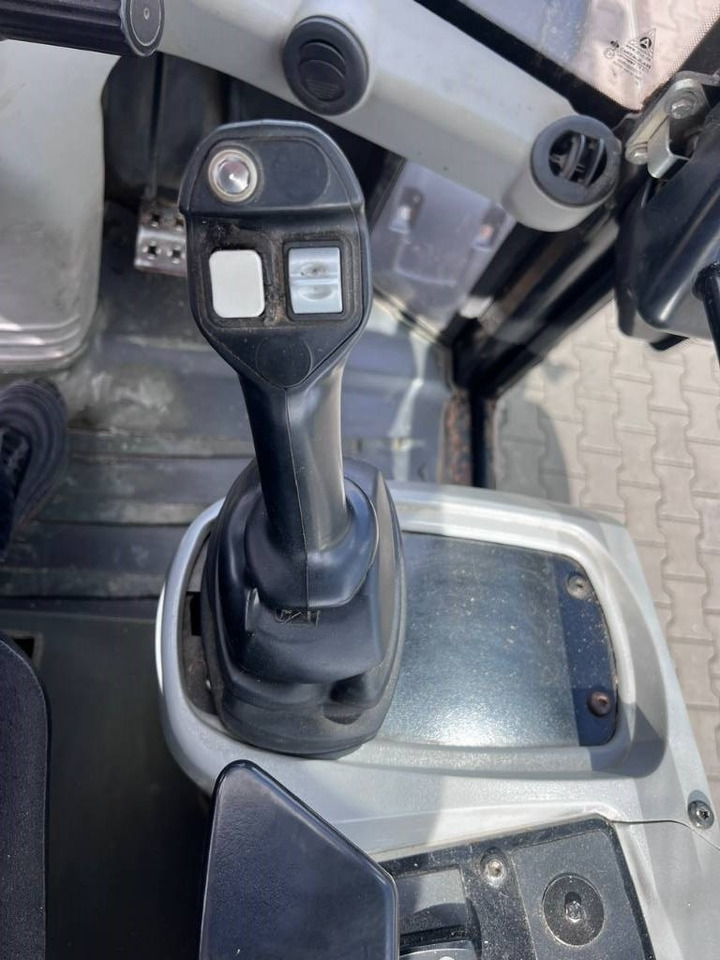Tekerlekli yükleyici CAT 908 H: fotoğraf 25