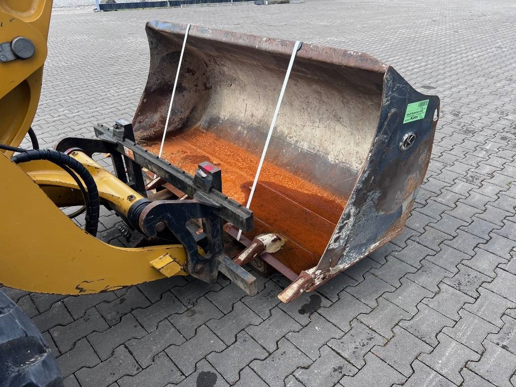 Tekerlekli yükleyici CAT 908 H: fotoğraf 9