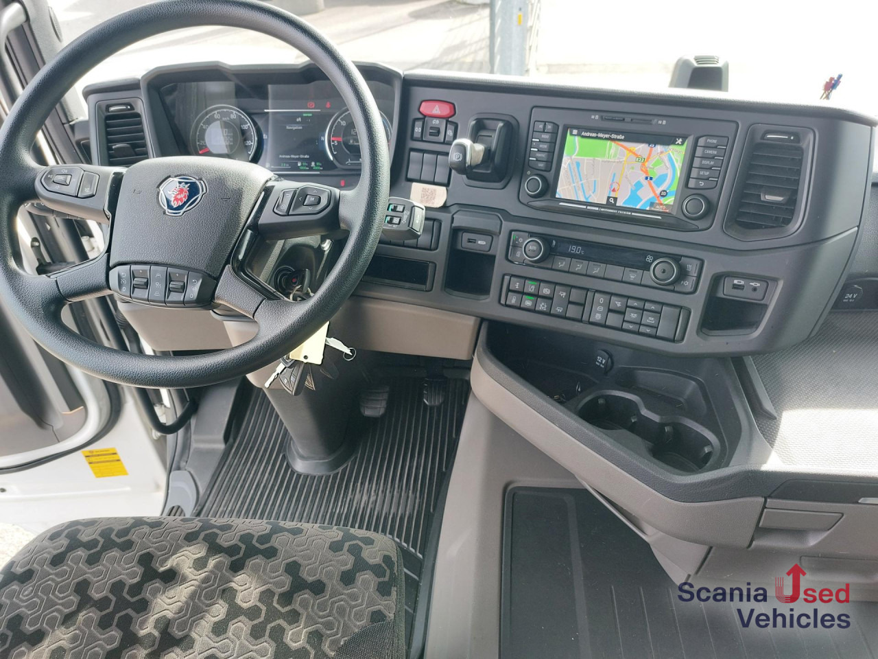 SCANIA R 460 A4x2NA SUPER, 2 Kreis Hydraulik - Çekici: fotoğraf 3 SCANIA R 460 A4x2NA SUPER, 2 Kreis Hydraulik - Çekici: fotoğraf 3