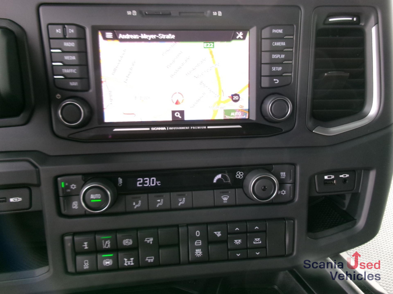 SCANIA R 460 A4x2NA SUPER NAVI Standklima DAB - Çekici: fotoğraf 4 SCANIA R 460 A4x2NA SUPER NAVI Standklima DAB - Çekici: fotoğraf 4