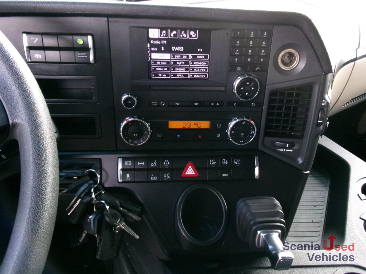 MERCEDES-BENZ MB Actros 2533L Volumen - Tenteli kamyon: fotoğraf 2 MERCEDES-BENZ MB Actros 2533L Volumen - Tenteli kamyon: fotoğraf 2