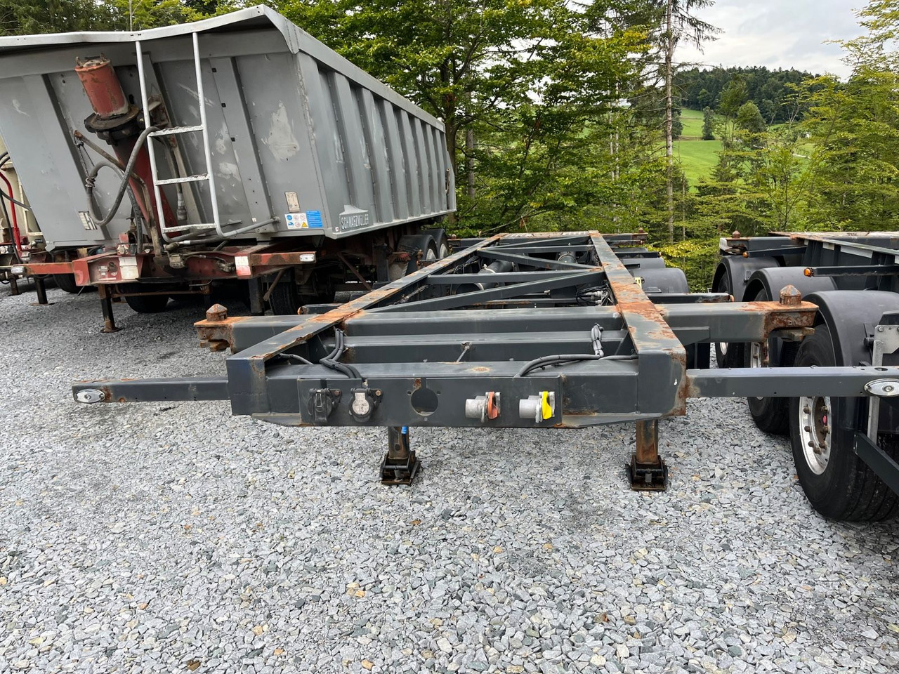 Schwarzmüller S1 R-Serie Tank Chassis ADR SAF Alufelgen - Konteynır taşıyıcı/ Yedek karoser dorse: fotoğraf 2 Schwarzmüller S1 R-Serie Tank Chassis ADR SAF Alufelgen - Konteynır taşıyıcı/ Yedek karoser dorse: fotoğraf 2