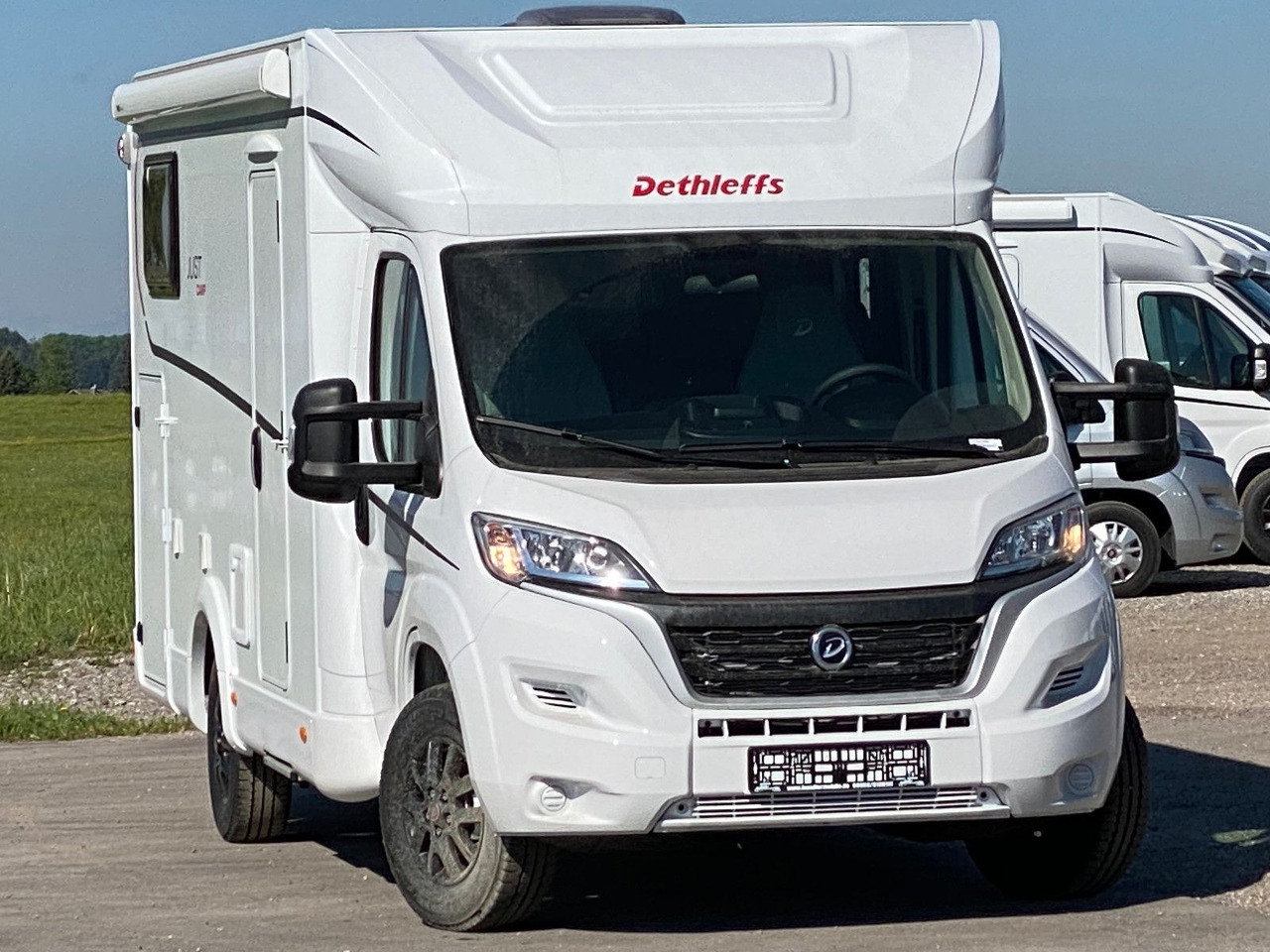 Dethleffs Just Camp T 6812 EB,Hubbett,Längsbetten, Markise - Semi entegre karavan: fotoğraf 4 Dethleffs Just Camp T 6812 EB,Hubbett,Längsbetten, Markise - Semi entegre karavan: fotoğraf 4