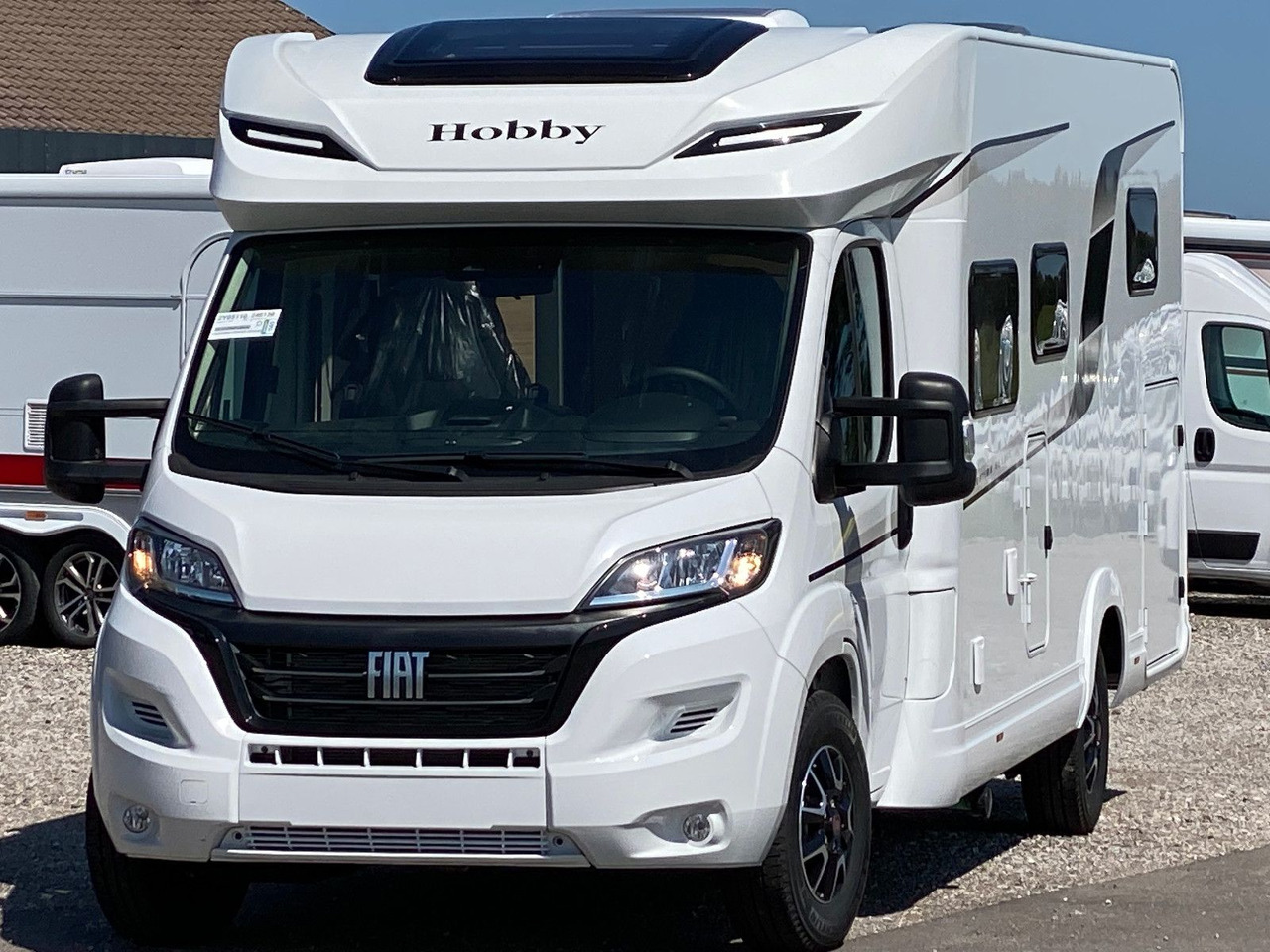 Hobby Optima De Luxe T70 GE - Semi entegre karavan: fotoğraf 3 Hobby Optima De Luxe T70 GE - Semi entegre karavan: fotoğraf 3