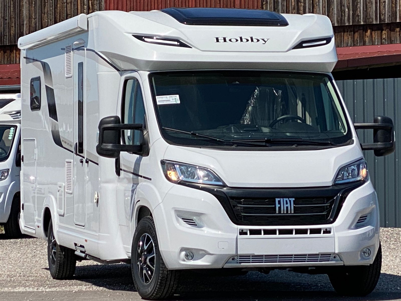 Hobby Optima De Luxe T70 GE - Semi entegre karavan: fotoğraf 2 Hobby Optima De Luxe T70 GE - Semi entegre karavan: fotoğraf 2
