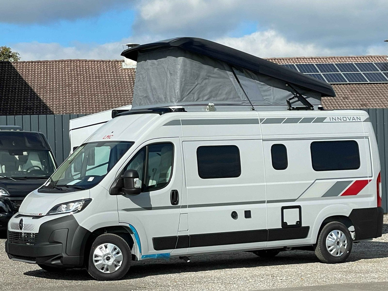 LMC INNOVAN 600 ,ASD, Aufstelldach,26 Modell, - Camper van: fotoğraf 5 LMC INNOVAN 600 ,ASD, Aufstelldach,26 Modell, - Camper van: fotoğraf 5