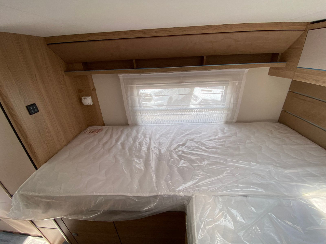 Semi entegre karavan LMC T 662 Grey Selection, Markise,Navi,: fotoğraf 18