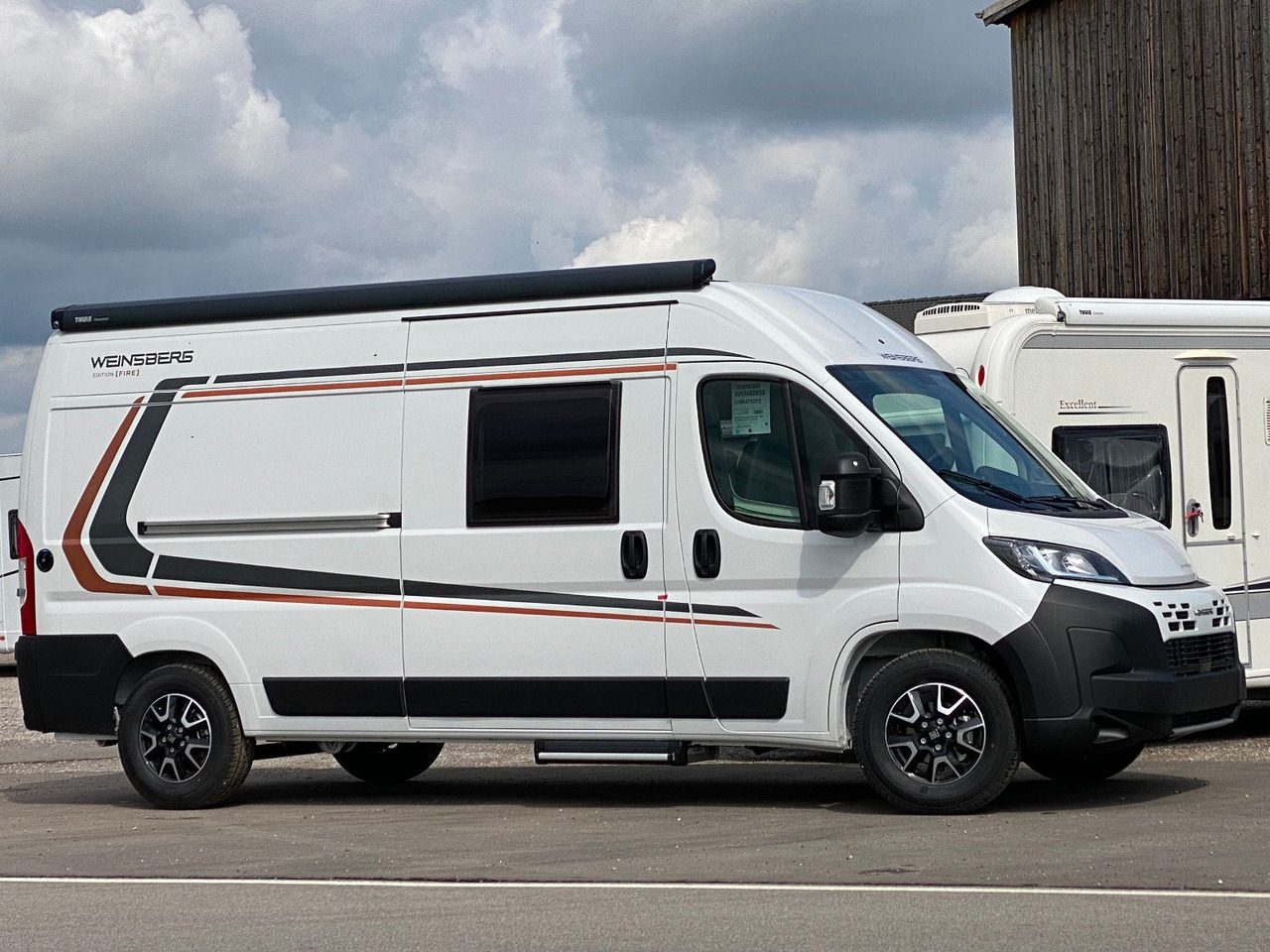 Weinsberg CaraBus 600 MQ EDITION Fire - Camper van: fotoğraf 2 Weinsberg CaraBus 600 MQ EDITION Fire - Camper van: fotoğraf 2