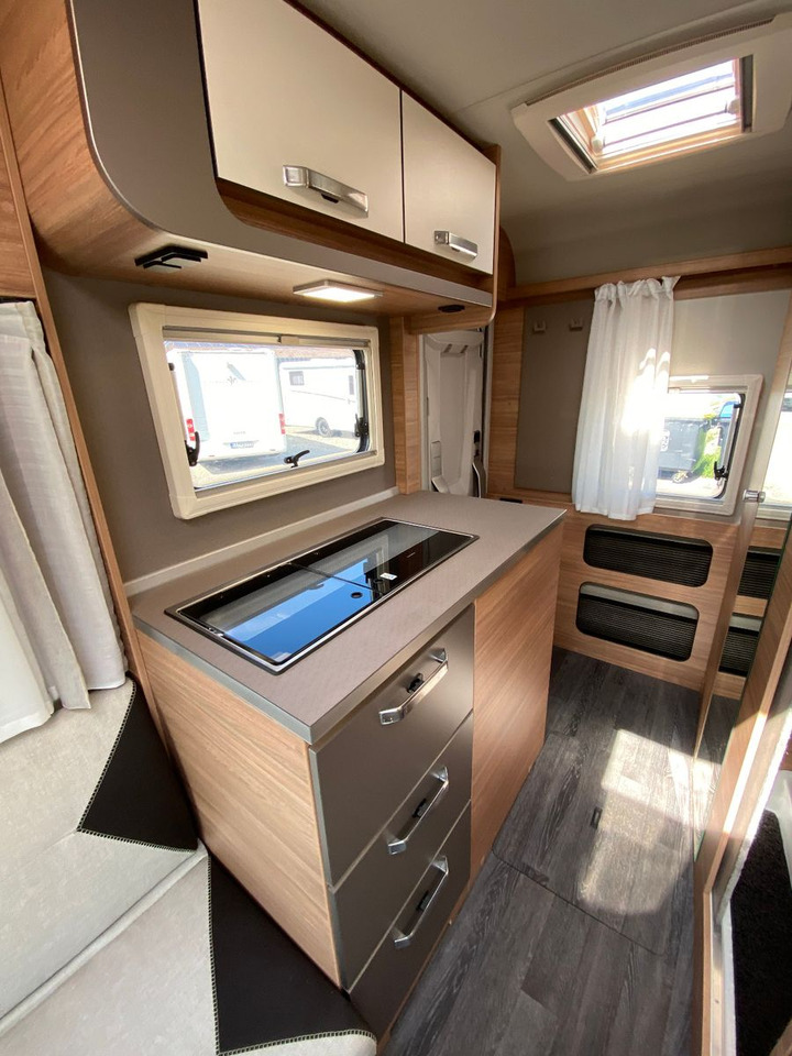 Semi entegre karavan Weinsberg X-Cursion Van Edition500 LT, Automatik,slidebett: fotoğraf 17