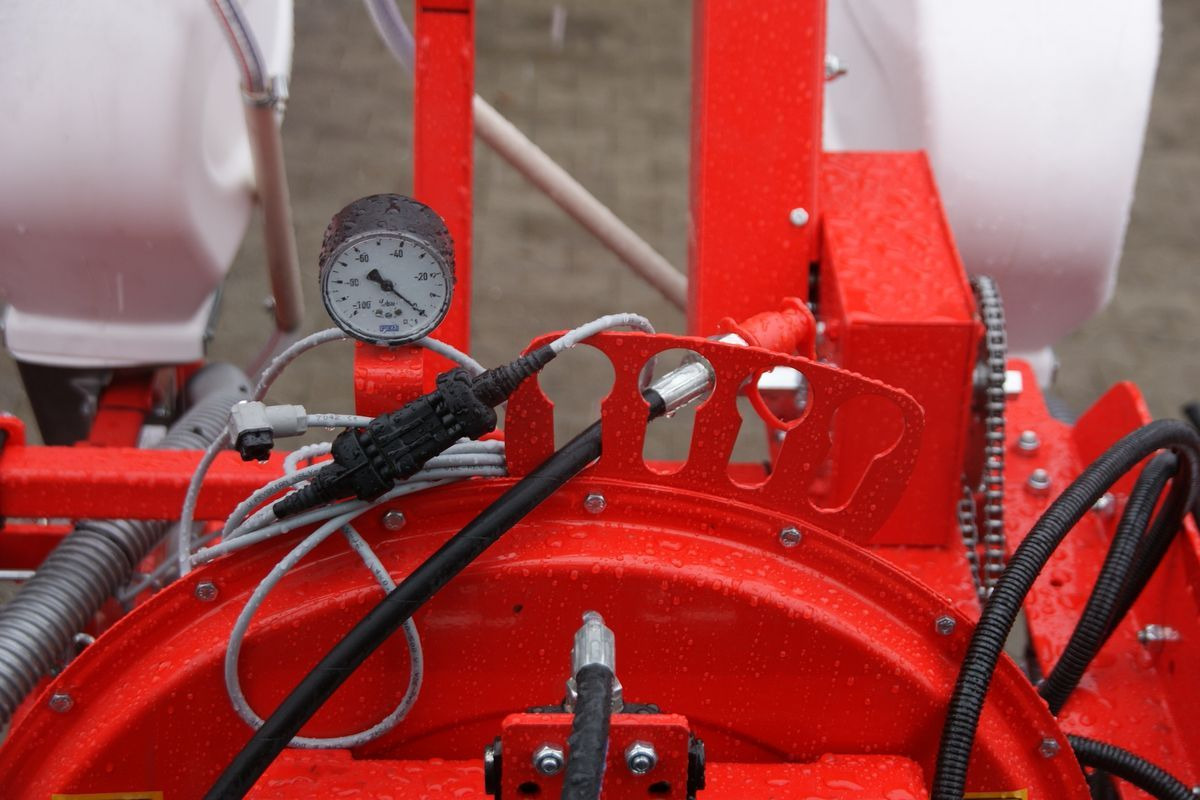 Ozdoken Einzelkornsämaschine 5 reihig - Hassas ekim makinesi: fotoğraf 5 Ozdoken Einzelkornsämaschine 5 reihig - Hassas ekim makinesi: fotoğraf 5