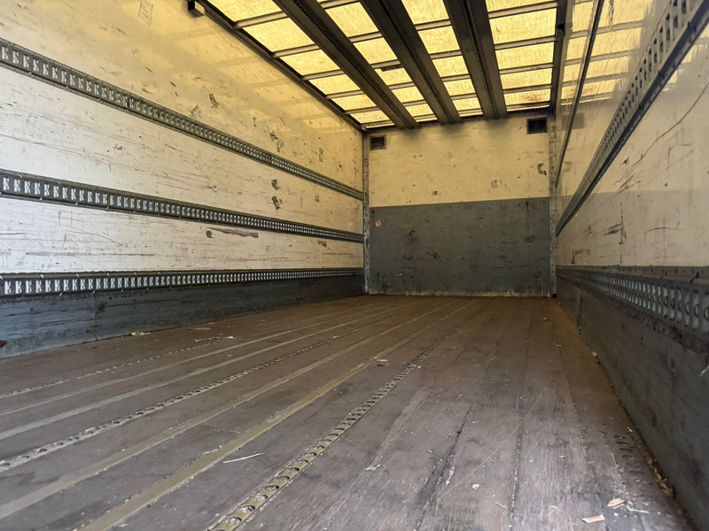 Kapalı kasa kamyon Volvo FL 240 / 6 Cylinder / 18 Tons / Tail Lift / TUV:5-2026 / NL Truck: fotoğraf 16