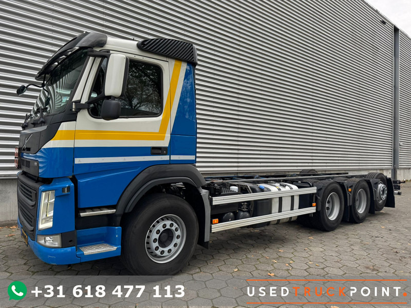 Volvo FM 410 / 8X4 / I-Shift / ADR / Tridem / TUV: 6-2026 / NL Truck - Şasi kamyon: fotoğraf 1 Volvo FM 410 / 8X4 / I-Shift / ADR / Tridem / TUV: 6-2026 / NL Truck - Şasi kamyon: fotoğraf 1